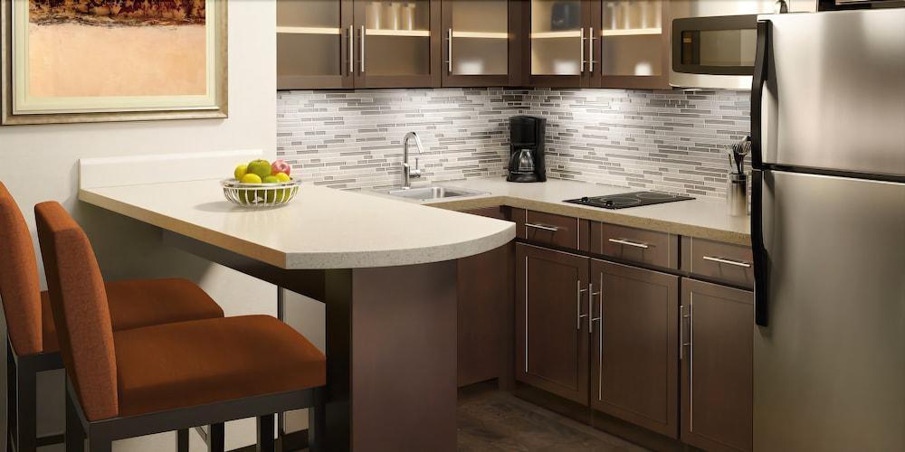 Staybridge Suites Dearborn By Ihg Zewnętrze zdjęcie